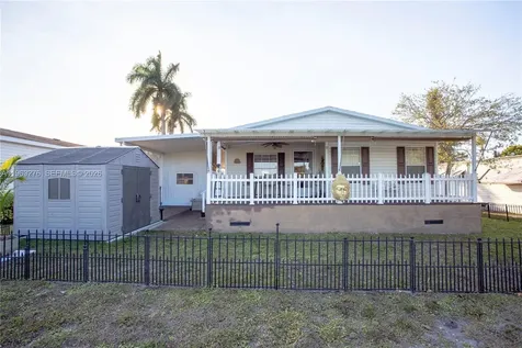 2228 SW 83rd Avenue Davie FL 33324