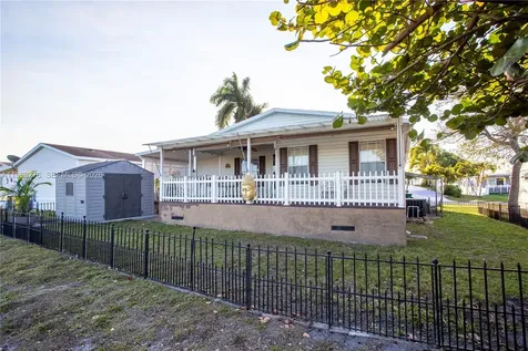 2228 SW 83rd Avenue Davie FL 33324