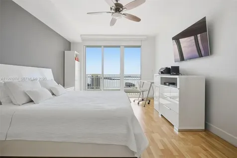 801 Brickell Key Boulevard Miami FL 33131