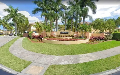2551 SE 16th Terrace Homestead FL 33035