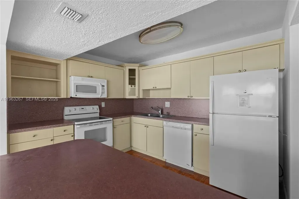 1410 S Ocean Drive Hollywood FL 33019