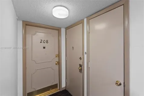 1410 S Ocean Drive Hollywood FL 33019