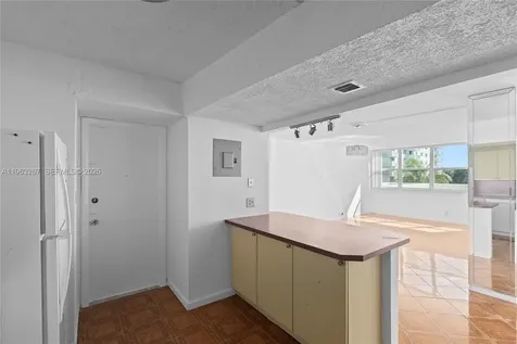 1410 S Ocean Drive Hollywood FL 33019