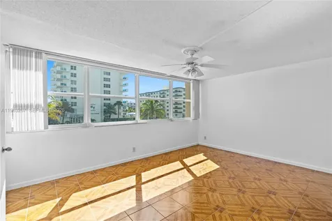 1410 S Ocean Drive Hollywood FL 33019