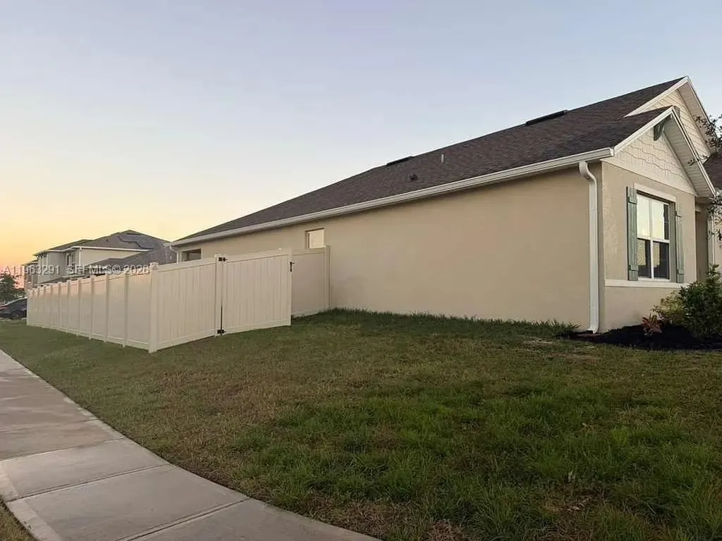1747 Buckeye Road Davenport FL 33837