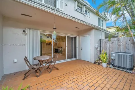 11864 SW 97th Terrace Miami FL 33186