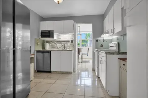 16558 NE 26th Avenue North Miami Beach FL 33160