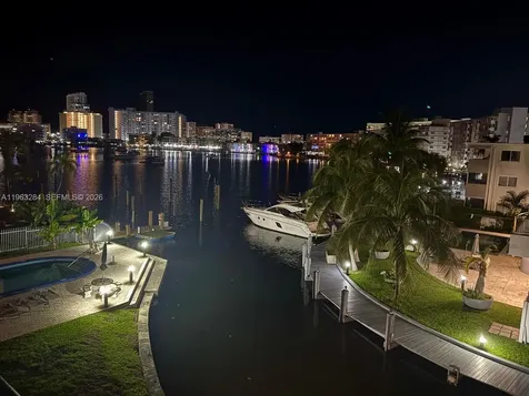 1900 Diana Drive Hallandale Beach FL 33009