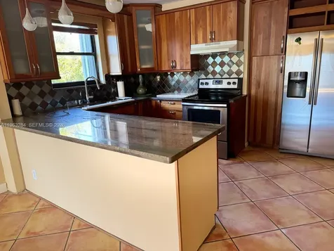 1900 Diana Drive Hallandale Beach FL 33009