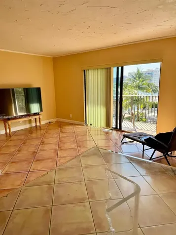 1900 Diana Drive Hallandale Beach FL 33009