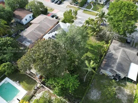 52 NE 117th Street Miami FL 33161