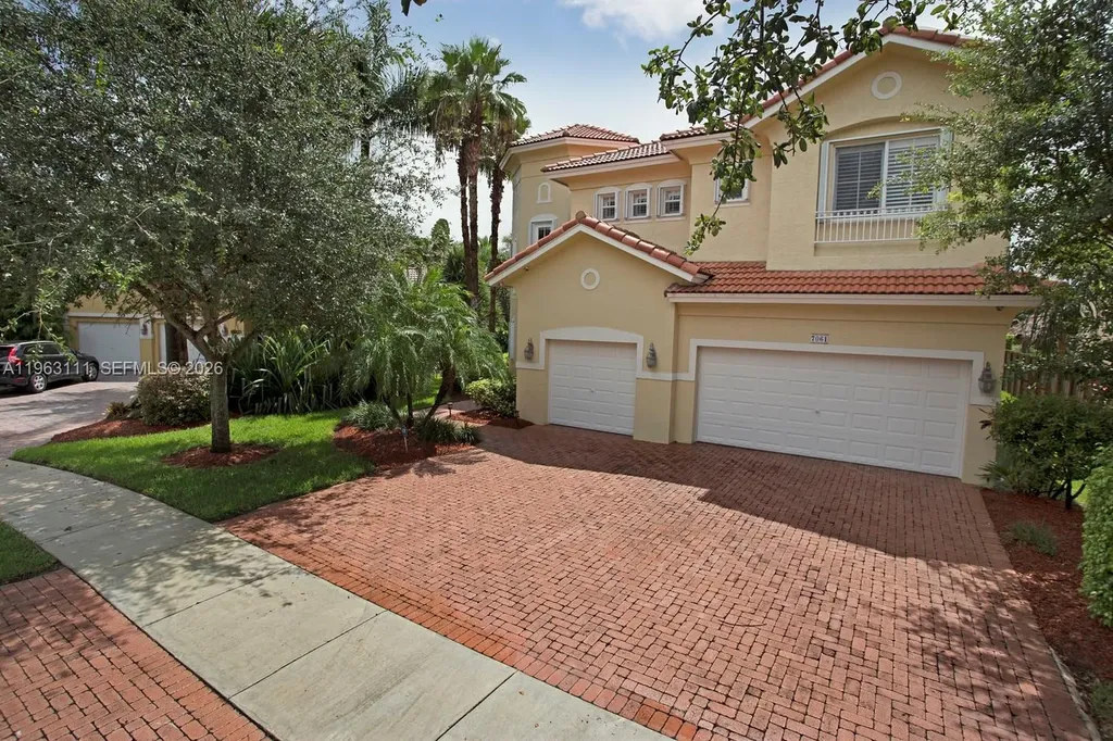 7061 NW 113 Court Doral FL 33178