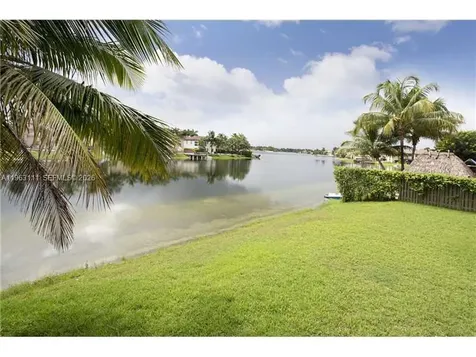 7061 NW 113 Court Doral FL 33178