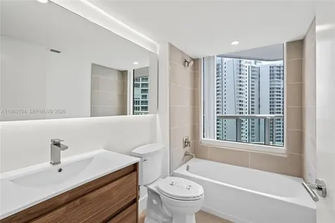 21055 Yacht Club Drive Aventura FL 33180