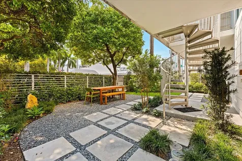 1700 Meridian Avenue Miami Beach FL 33139