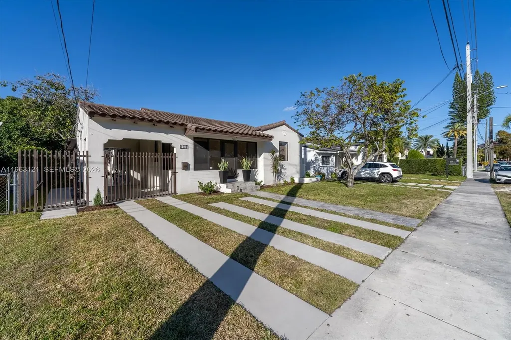1631 SW 21st Street Miami FL 33145