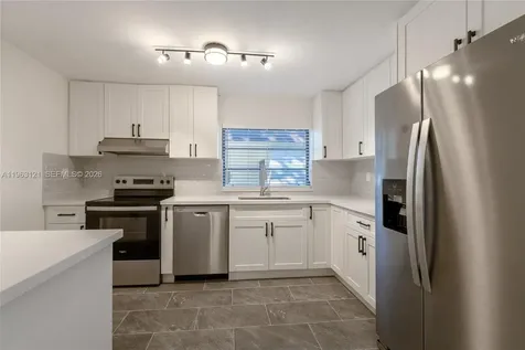 1631 SW 21st Street Miami FL 33145