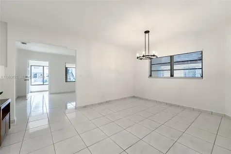 1631 SW 21st Street Miami FL 33145