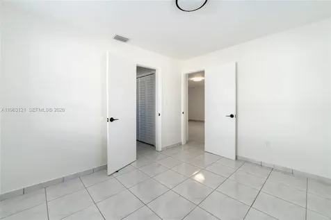 1631 SW 21st Street Miami FL 33145
