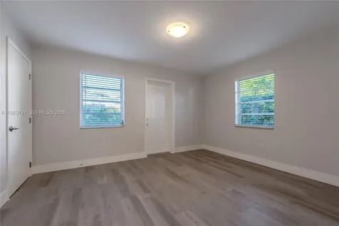 1631 SW 21st Street Miami FL 33145