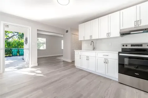 1631 SW 21st Street Miami FL 33145