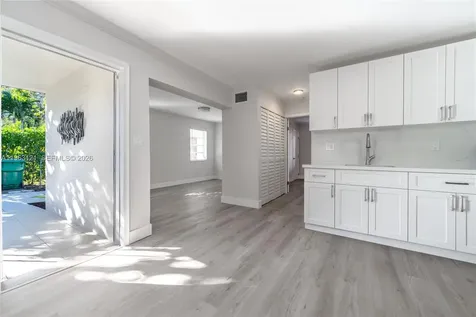 1631 SW 21st Street Miami FL 33145