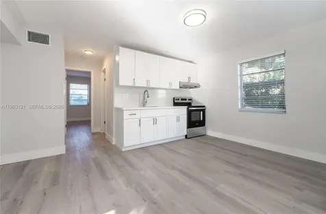 1631 SW 21st Street Miami FL 33145