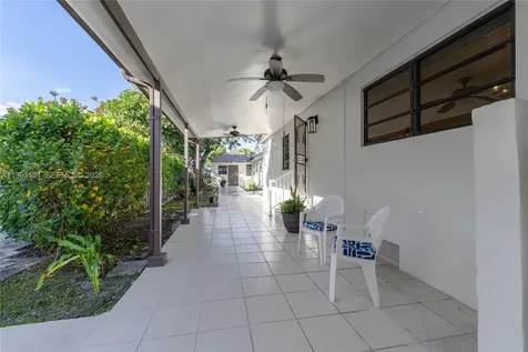 1631 SW 21st Street Miami FL 33145