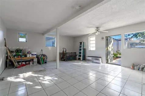1631 SW 21st Street Miami FL 33145