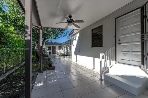 1631 SW 21st Street Miami FL 33145