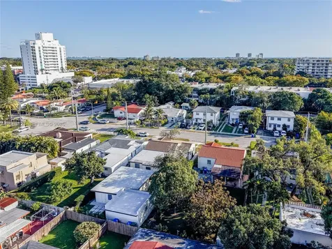 1631 SW 21st Street Miami FL 33145