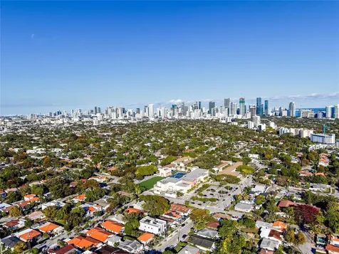 1631 SW 21st Street Miami FL 33145