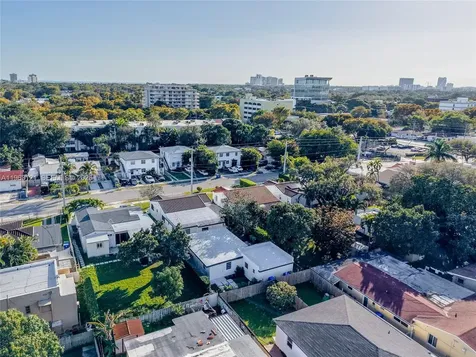 1631 SW 21st Street Miami FL 33145