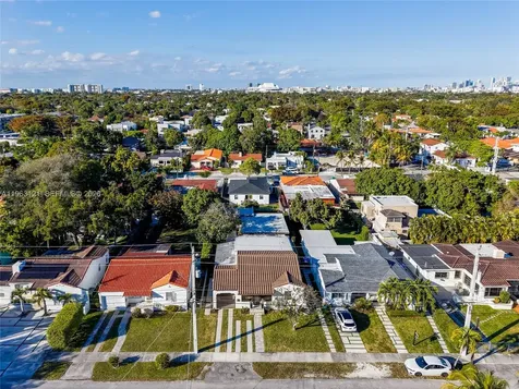 1631 SW 21st Street Miami FL 33145