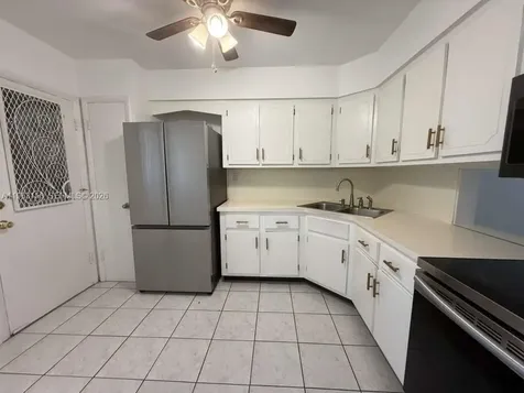 1550 NE 191st Street Miami FL 33179