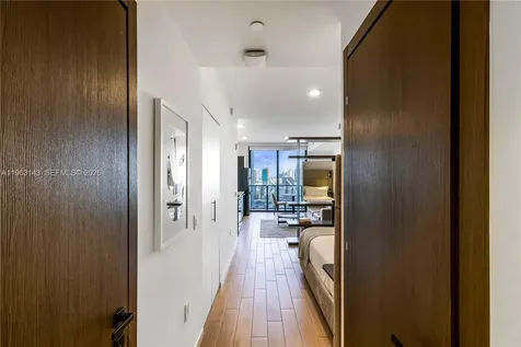 398 NE 5th Street Miami FL 33132