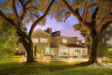 1961 S Oak Haven Circle Miami FL 33179