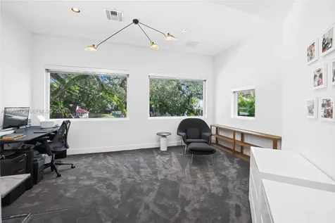 1961 S Oak Haven Circle Miami FL 33179