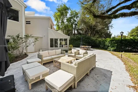 1961 S Oak Haven Circle Miami FL 33179