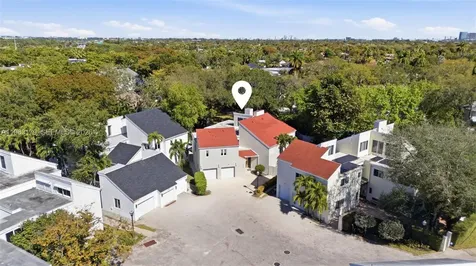 1961 S Oak Haven Circle Miami FL 33179