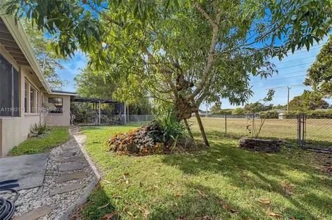 7354 SW 135th Court Miami FL 33183