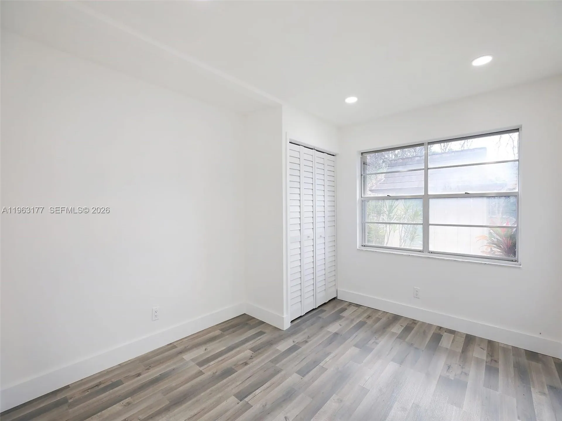 1901 Coquina Way Coral Springs FL 33071