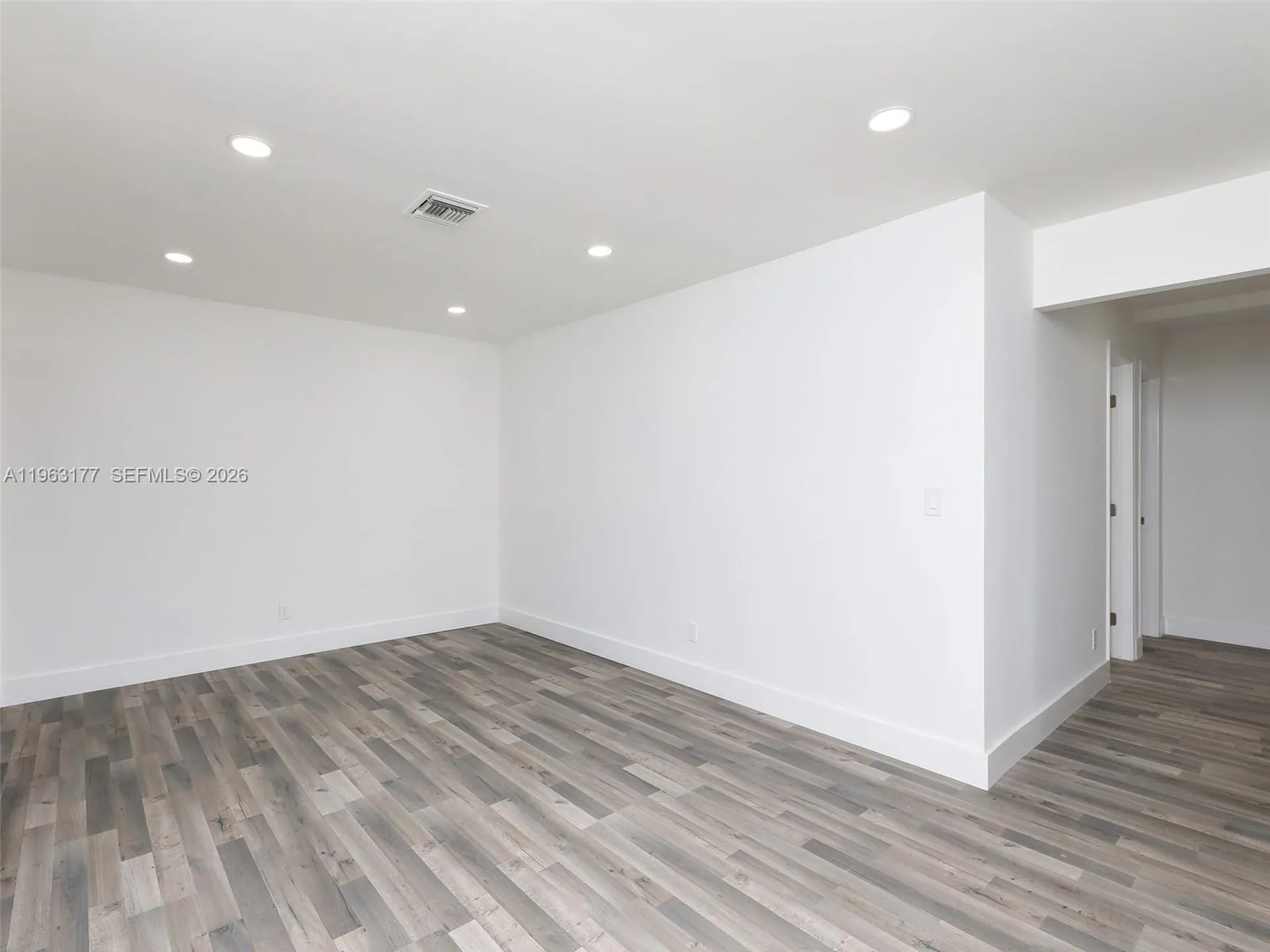 1901 Coquina Way Coral Springs FL 33071