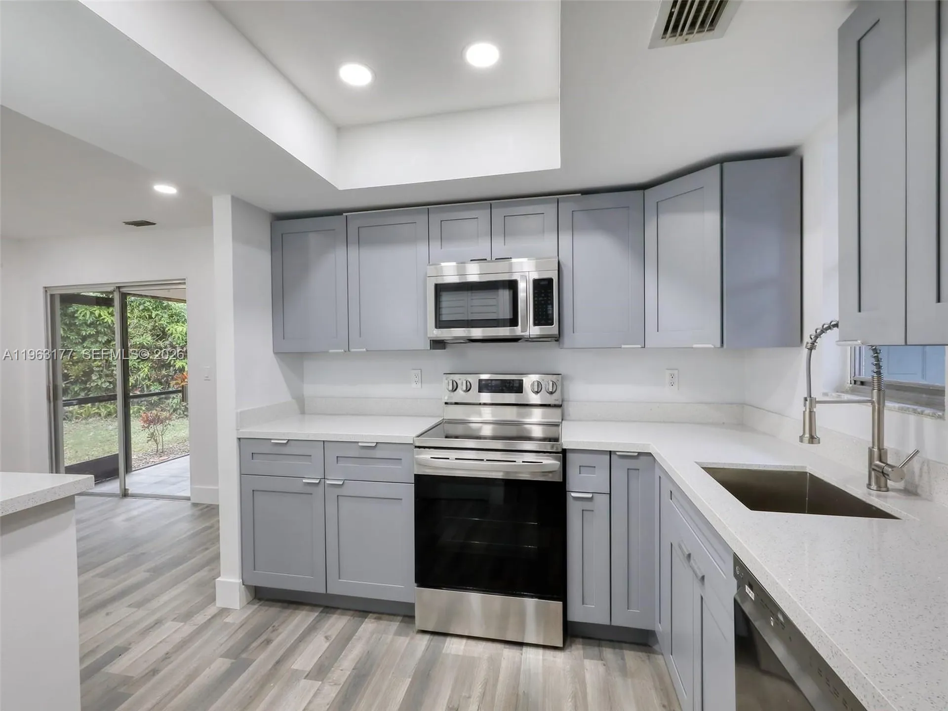 1901 Coquina Way Coral Springs FL 33071