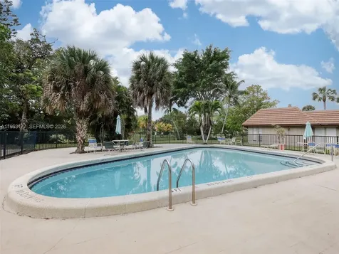 1901 Coquina Way Coral Springs FL 33071