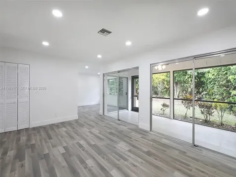 1901 Coquina Way Coral Springs FL 33071