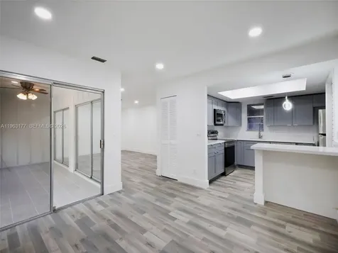 1901 Coquina Way Coral Springs FL 33071
