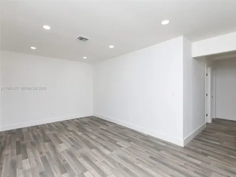1901 Coquina Way Coral Springs FL 33071