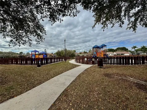 5239 SW 153rd Avenue Miami FL 33185