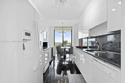19500 Turnberry Way Aventura FL 33180